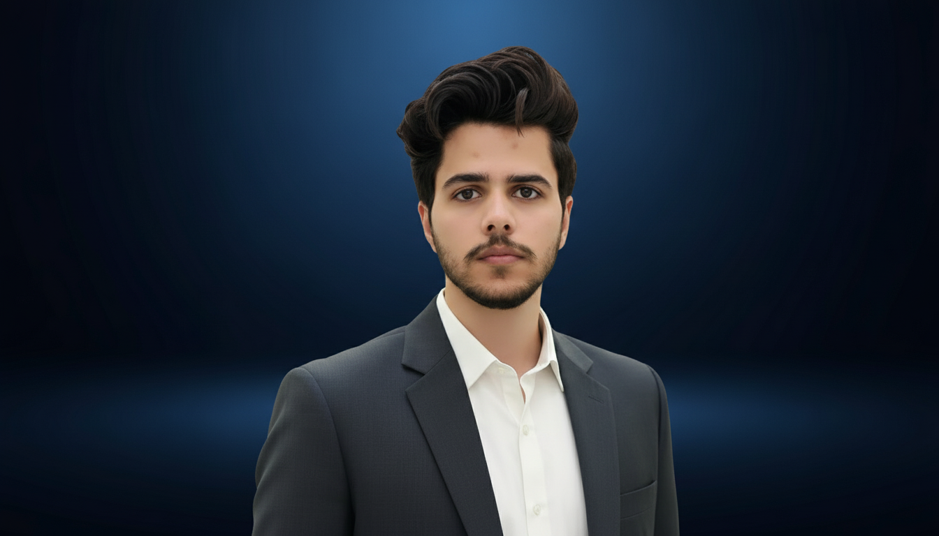 Portrait of Asjad Farooq